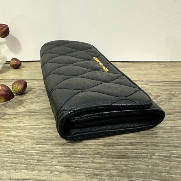 🌷Vera Bradley Black Quilted Women's Wallet🌷 - Picture 3 of 16